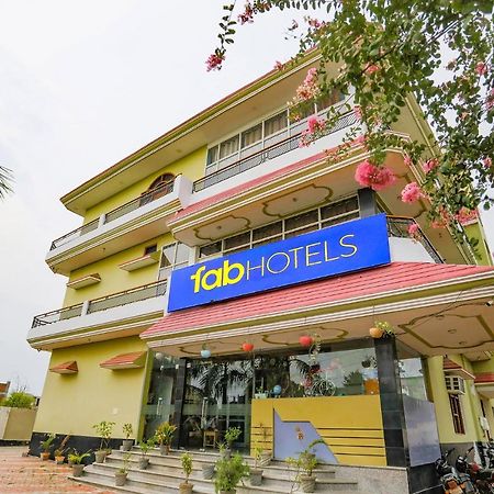 Fabhotel Kriti Green Varanasi Exterior foto
