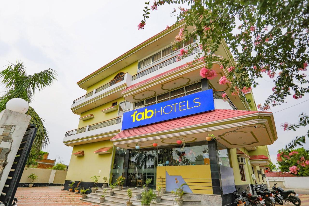 Fabhotel Kriti Green Varanasi Exterior foto