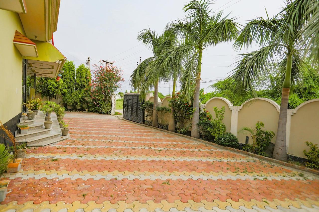 Fabhotel Kriti Green Varanasi Exterior foto
